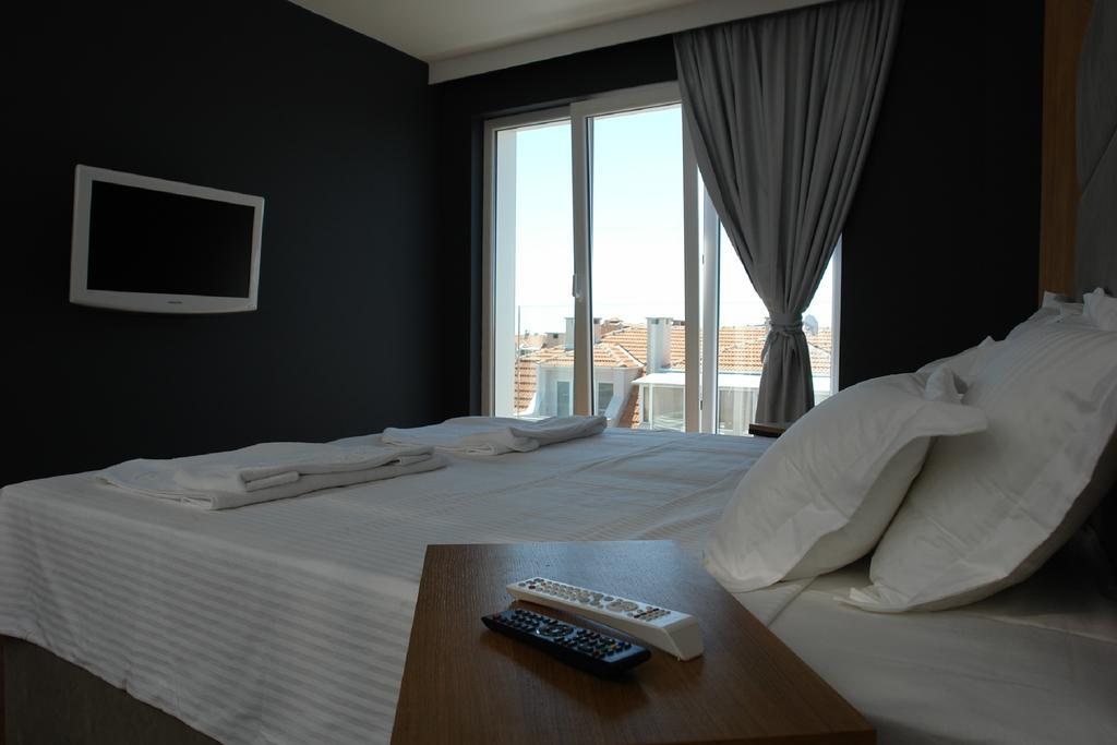 Botabara Del Mar Boutique Aparthotel Pomorie Quarto foto